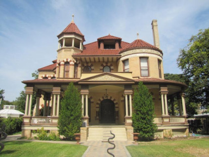 Home in King William Historic District