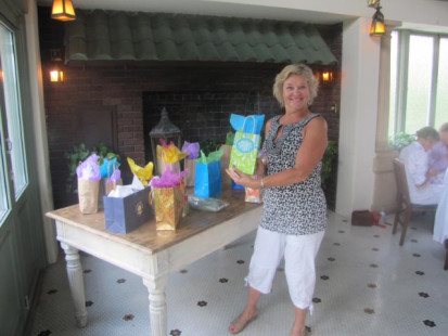 Vicki McGowan Picking her exchange gift